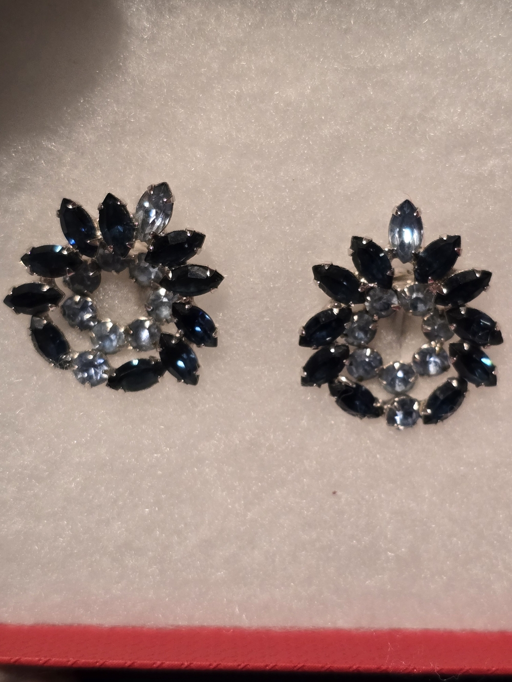 Kramer Vintage Elegant Navy and Light Blue Crystal Circle Clip On Earrings